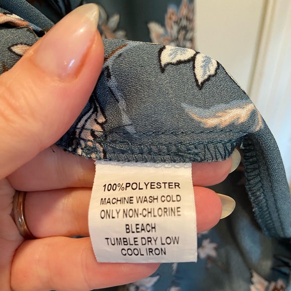 Papermoon Floral Tunic Blouse - Picture 7 of 7